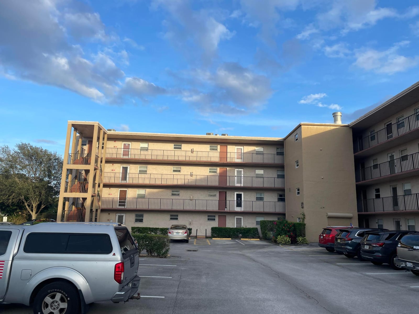 225 Bonnie Boulevard 211 — photo 6