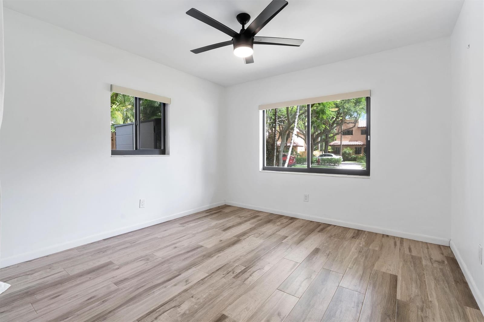 208 NE 16th Place, Fort Lauderdale, FL 33305 photo 16