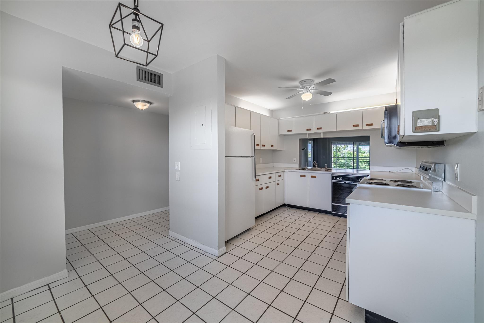 10315 NW 24th Place 407, Sunrise, FL 33322, Sunrise