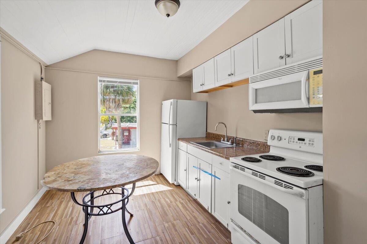 700 Boston Avenue, Fort Pierce, FL 34950 photo 21