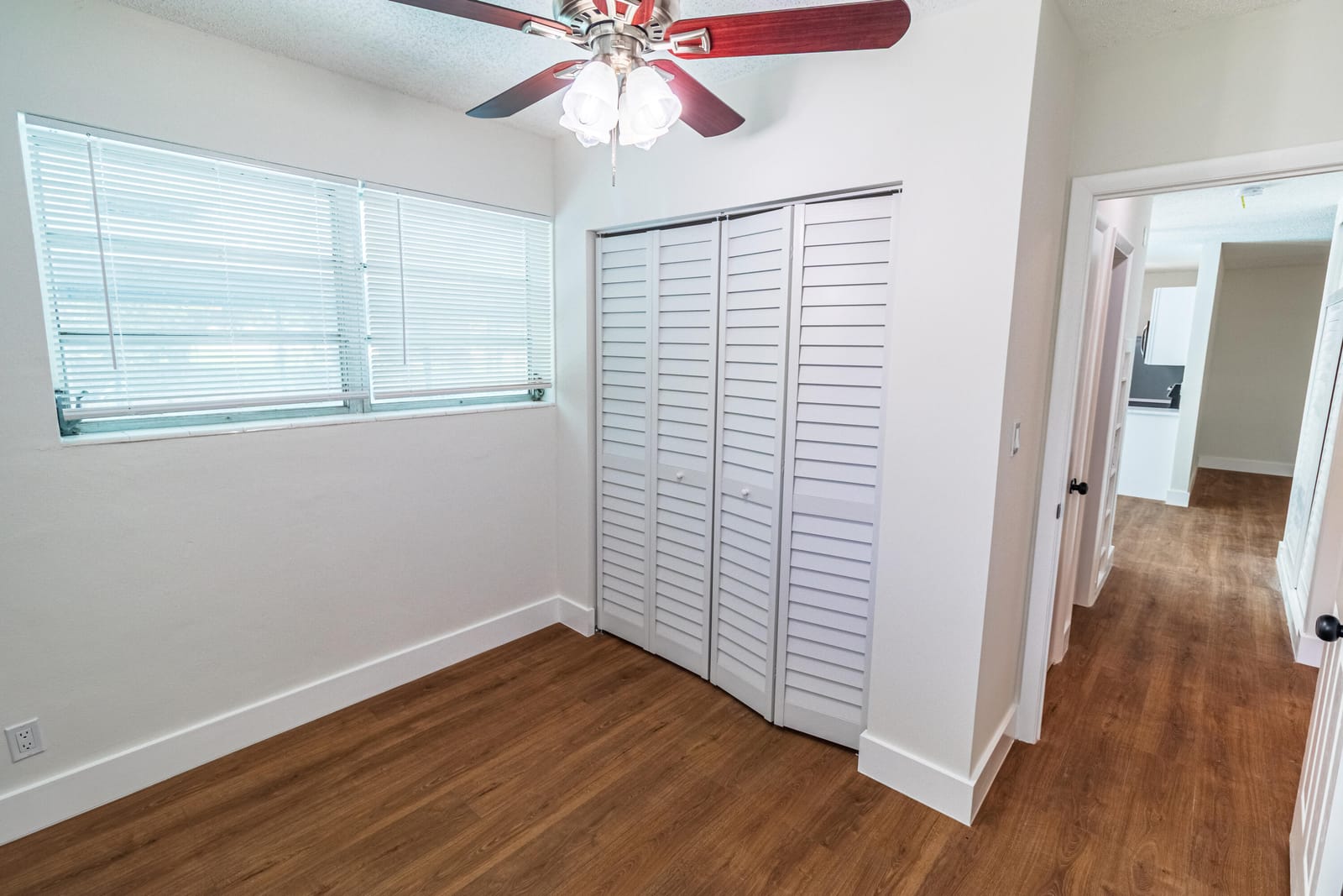 99 Henthorne Drive, Palm Springs, FL 33461 photo 25