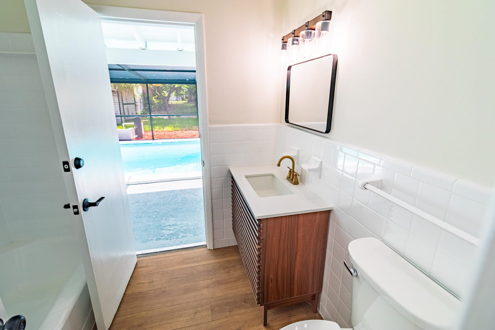99 Henthorne Drive, Palm Springs, FL 33461 photo 27