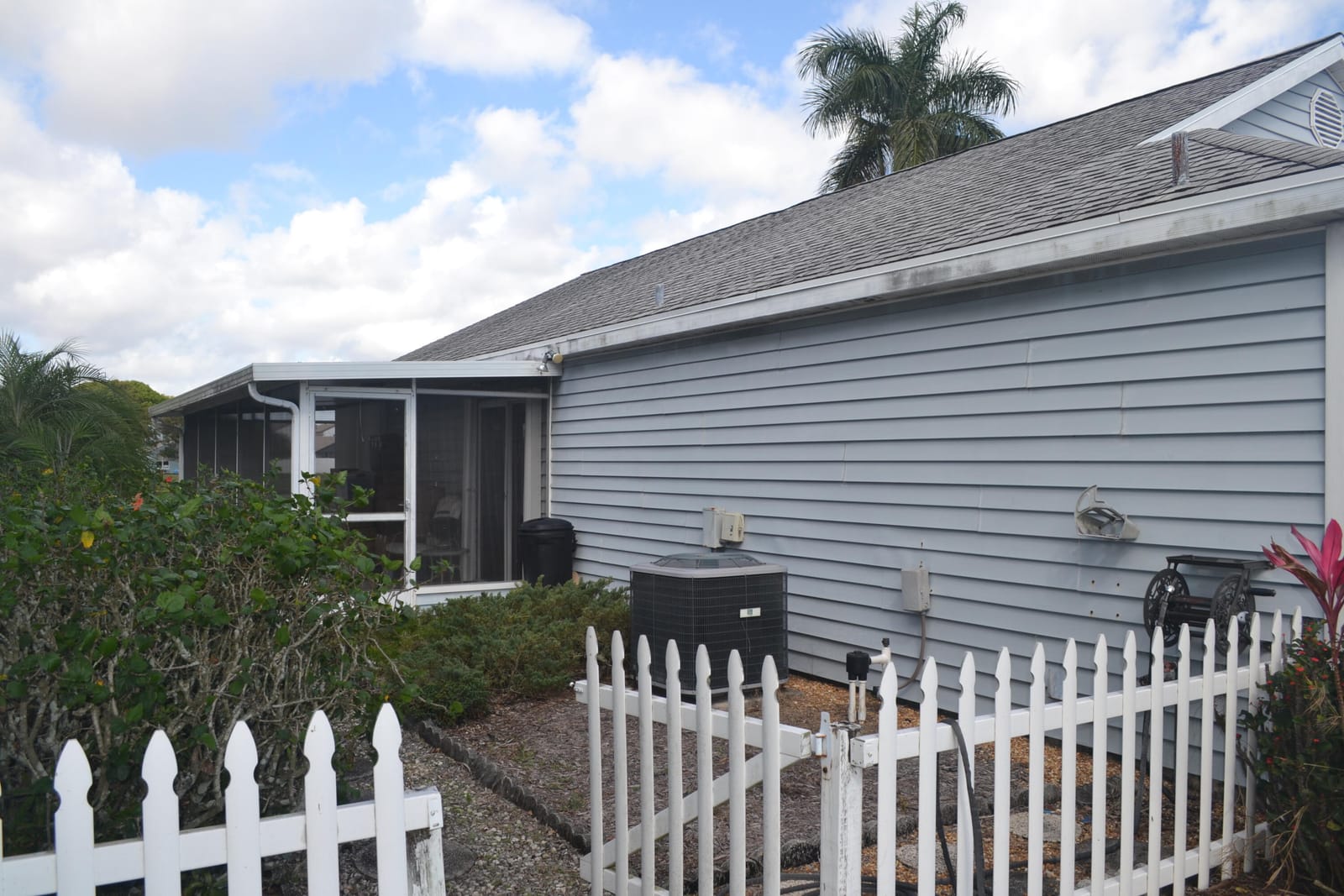 4699 Lakeside Circle — photo 11