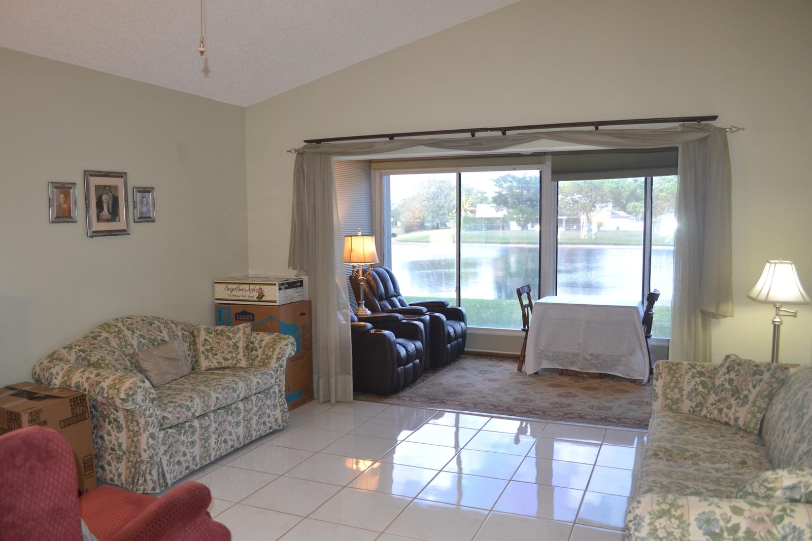 4699 Lakeside Circle — photo 3