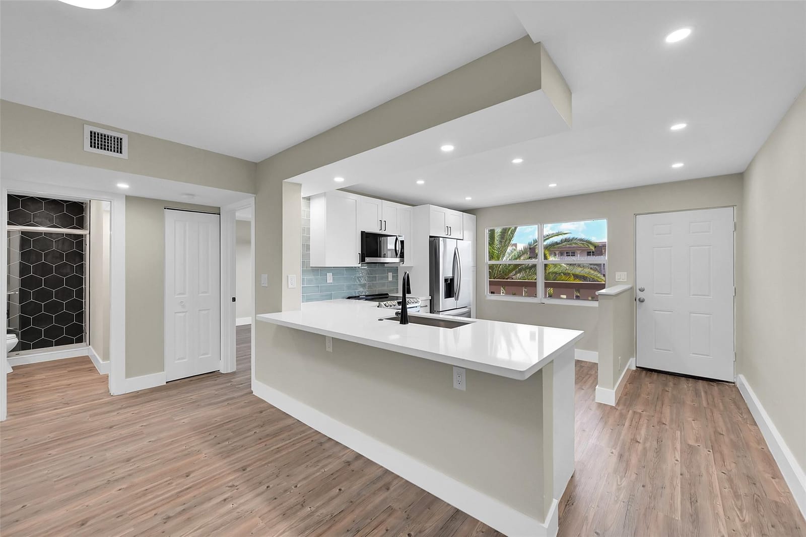 2202 Lucaya Bend K3 — photo 2