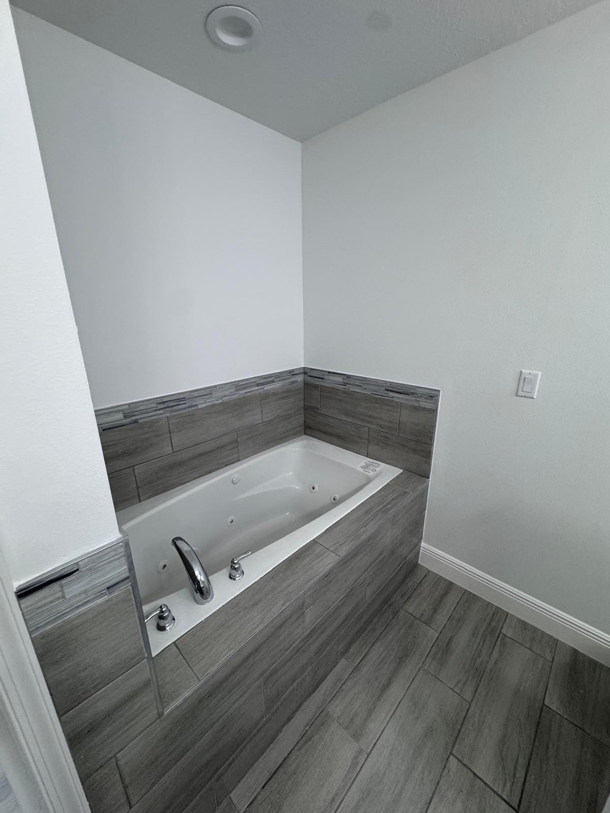 3351 Lakeland Avenue — photo 12