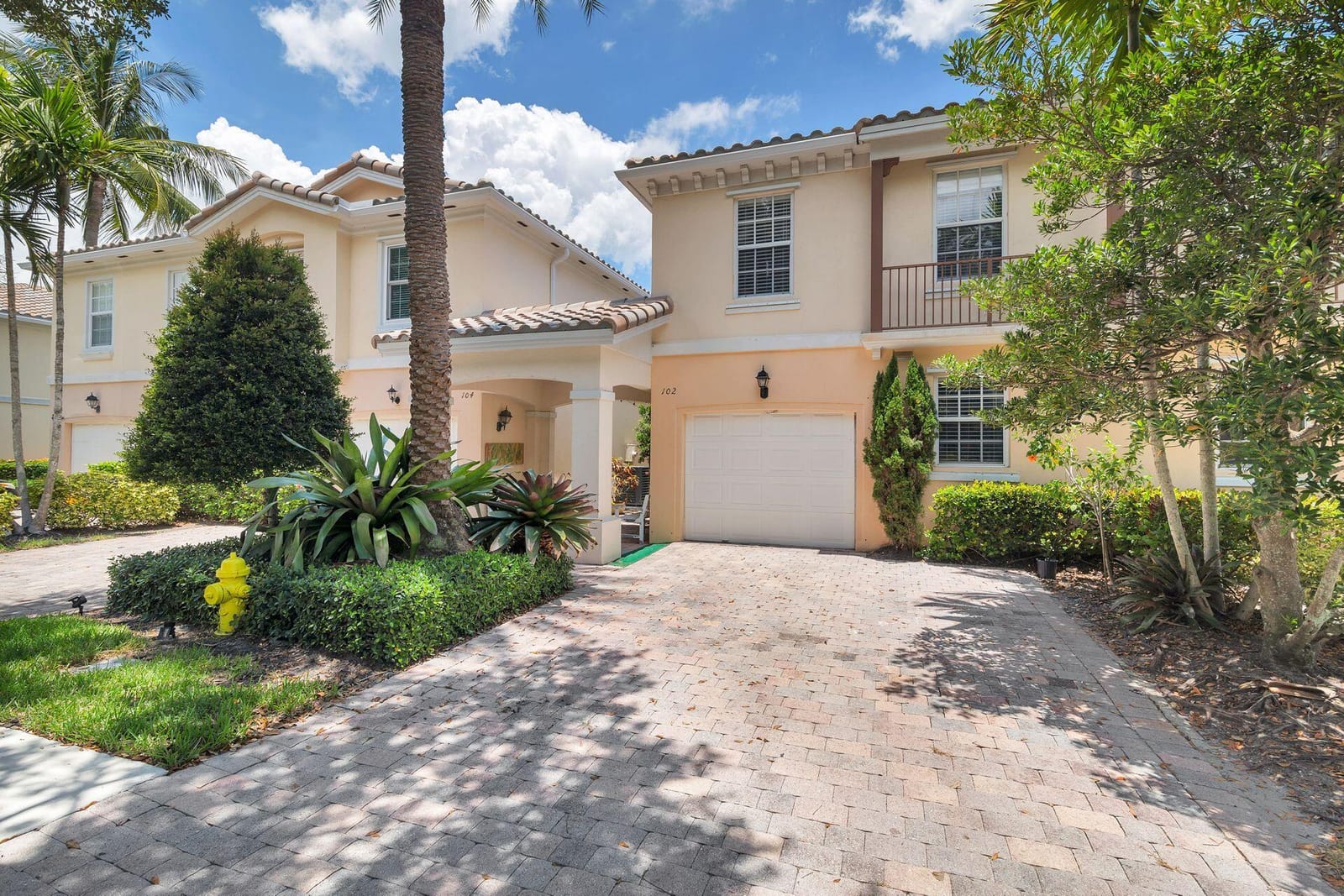 102 Santa Barbara Way, Palm Beach Gardens, FL 33410 photo 2