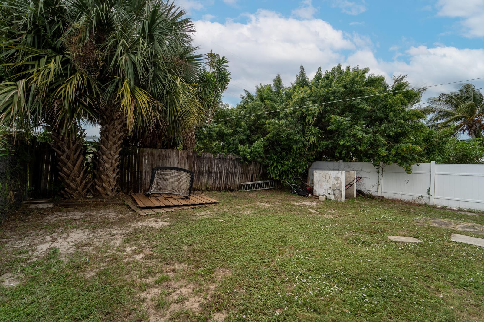 1214 Peak Road — photo 3