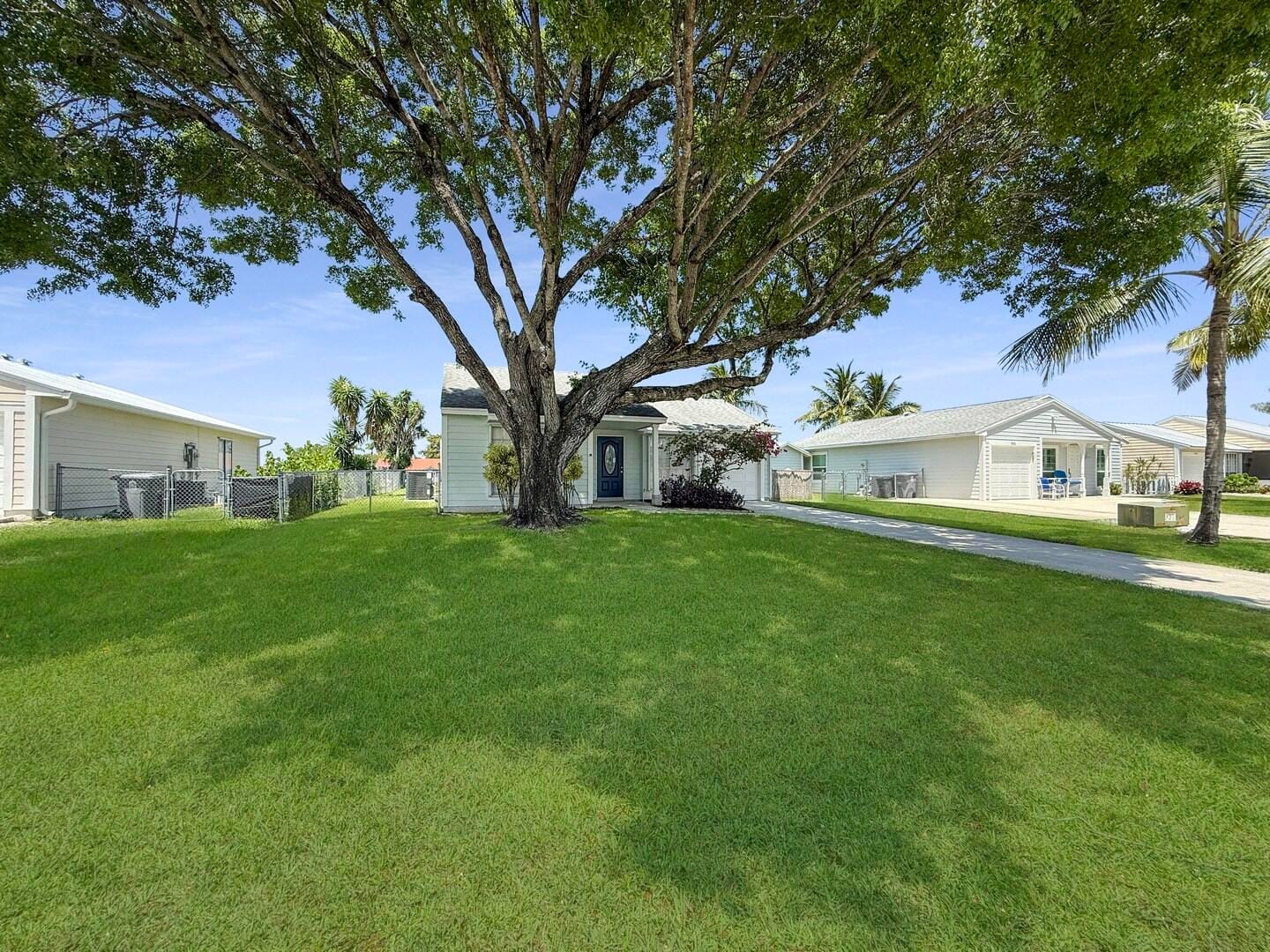 5472 Courtney Circle, Boynton Beach, FL 33472 photo 3