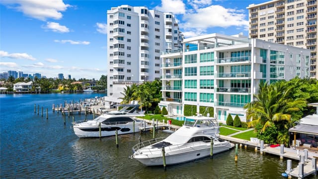 353 Sunset Drive 401, sold in 353 Sunset, Fort Lauderdale, FL