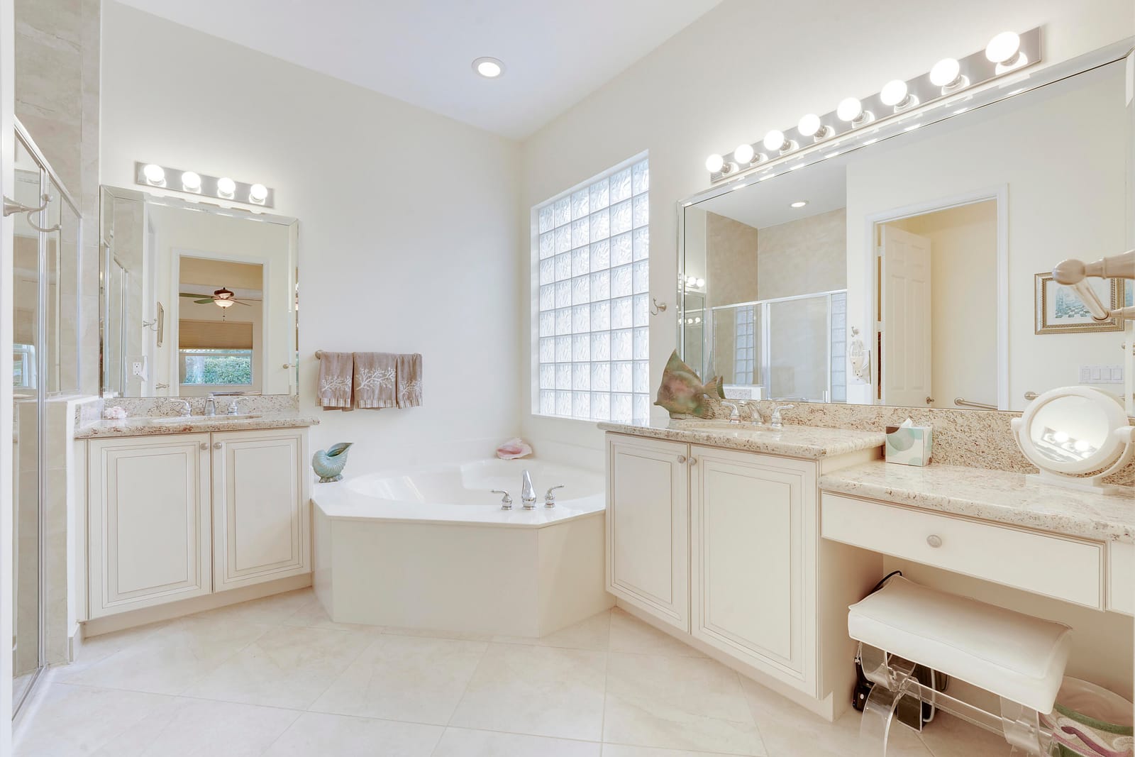 10552 Stone Garden Drive, Boynton Beach, FL 33473 photo 13
