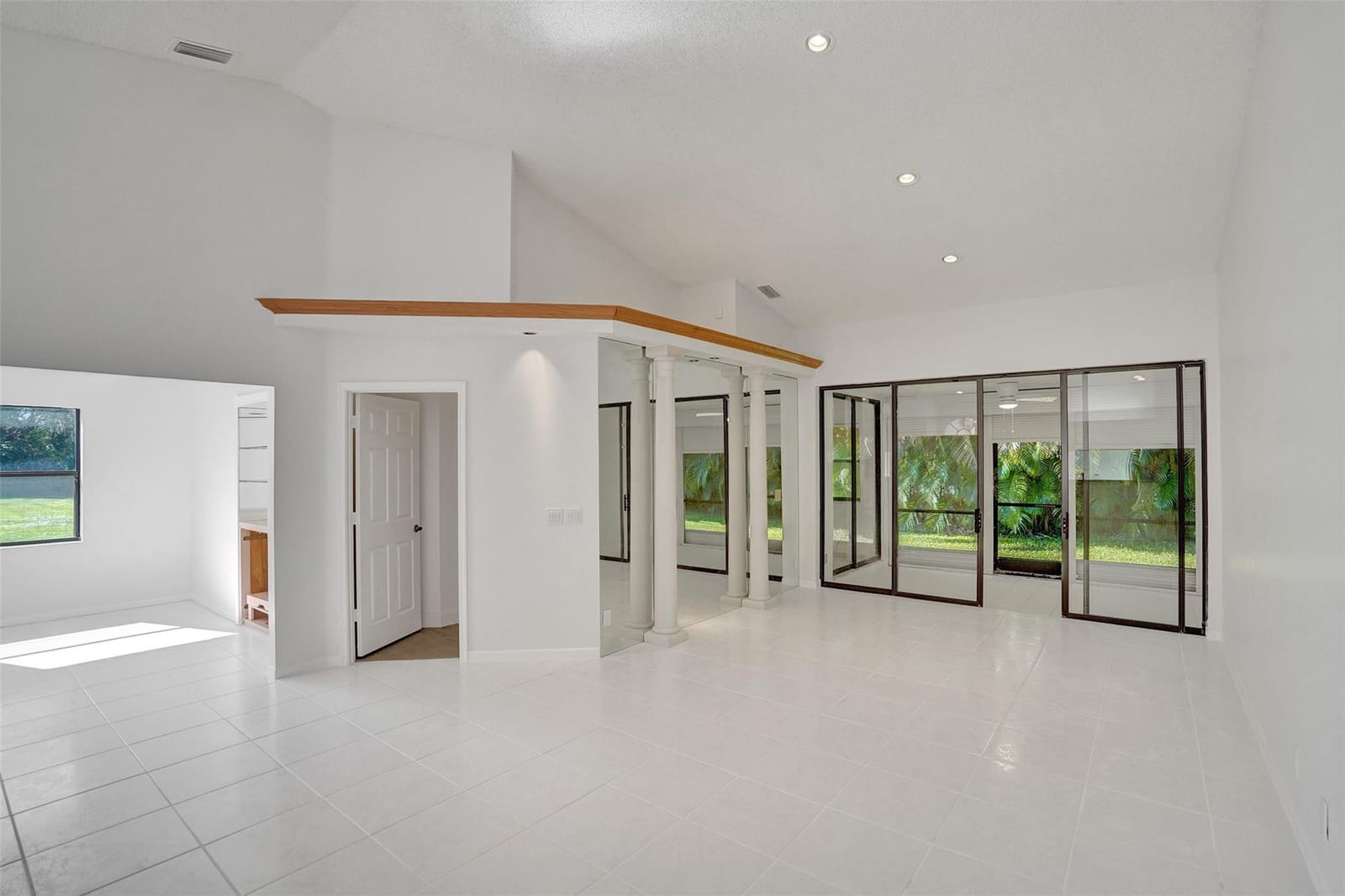 7592 Lexington Club Boulevard A, Delray Beach, FL 33446 photo 19