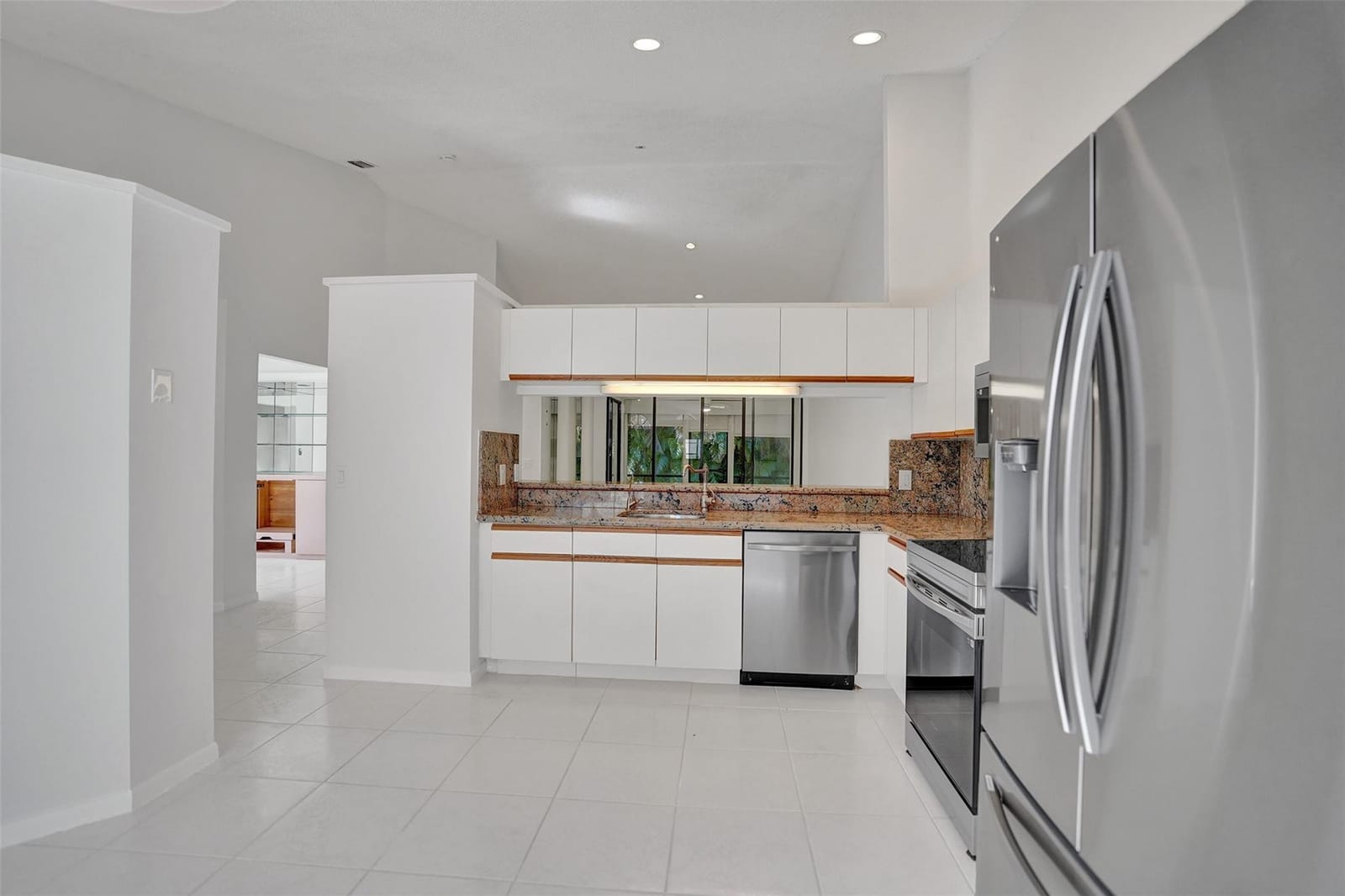 7592 Lexington Club Boulevard A, Delray Beach, FL 33446 photo 8
