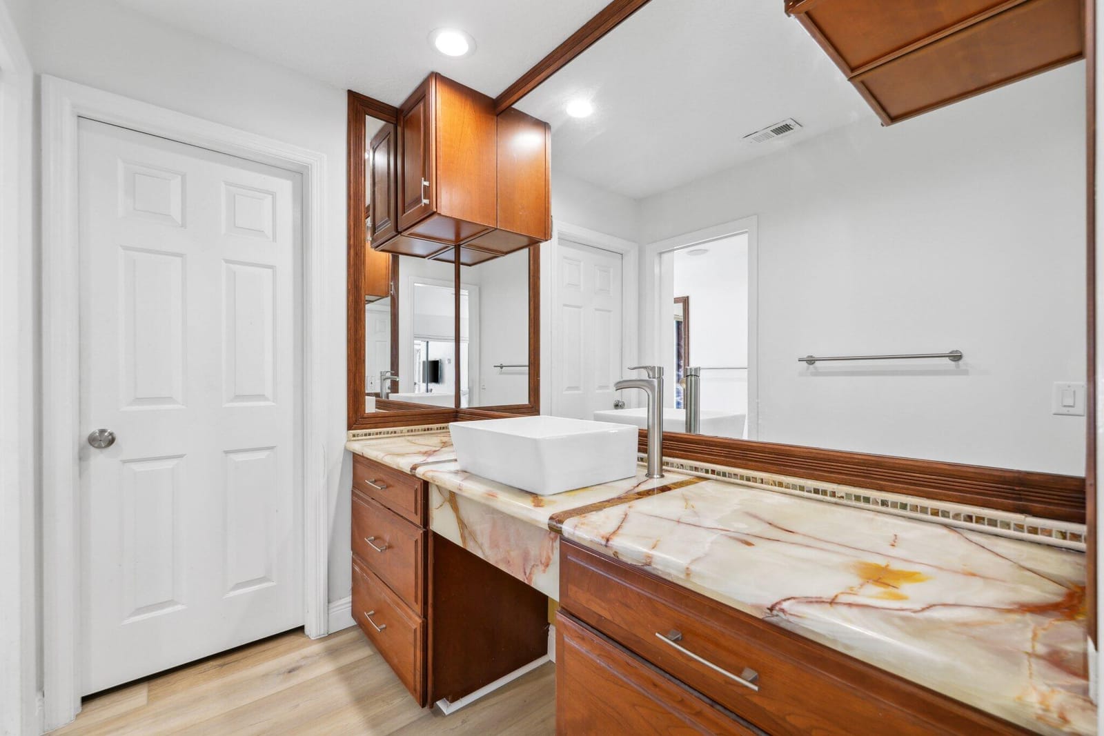 3035 St James Drive — photo 11
