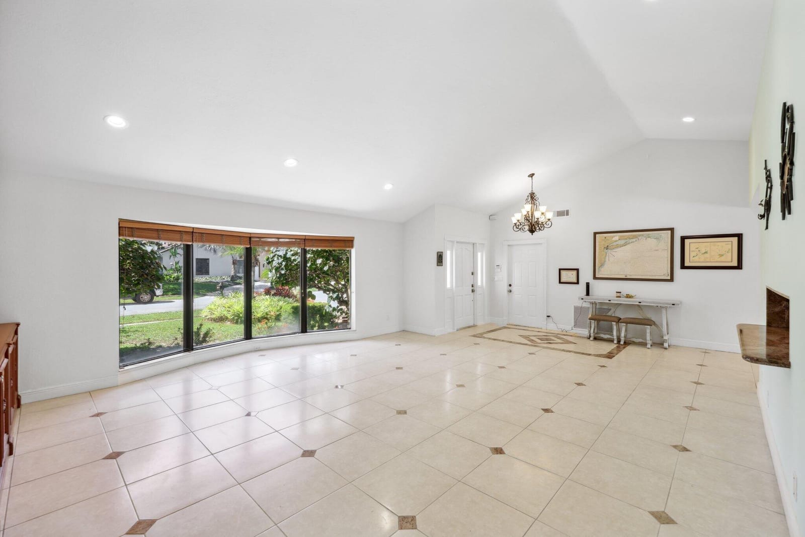 3035 St James Drive — photo 6