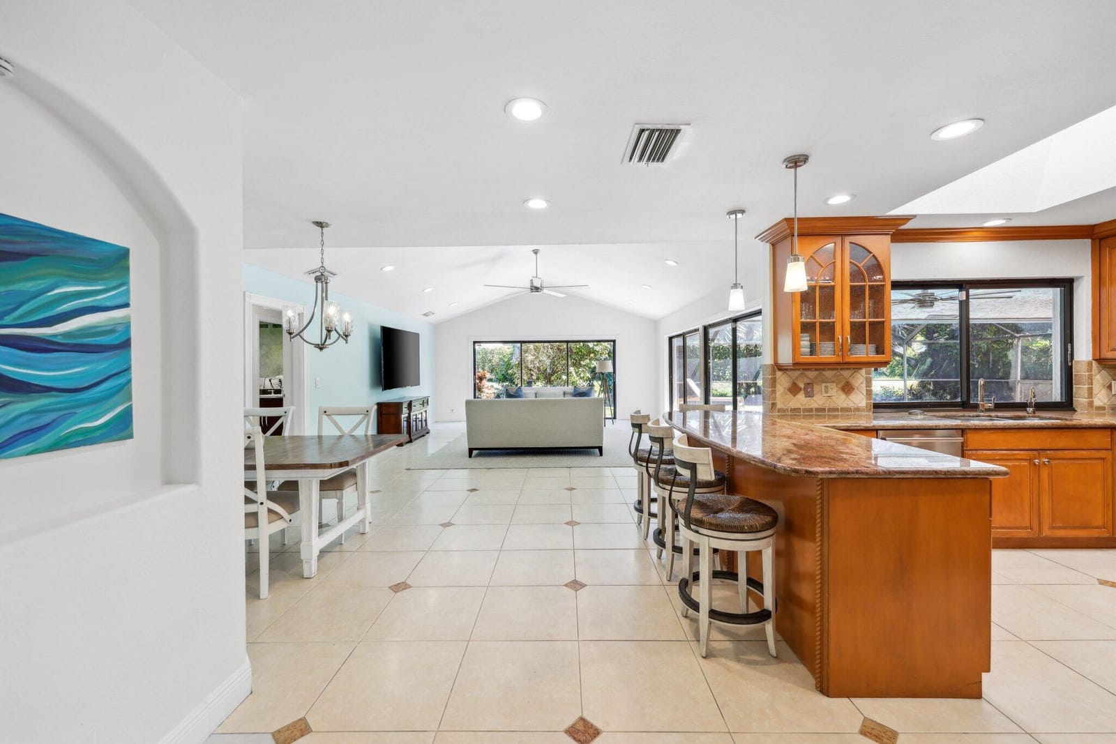 3035 St James Drive — photo 7