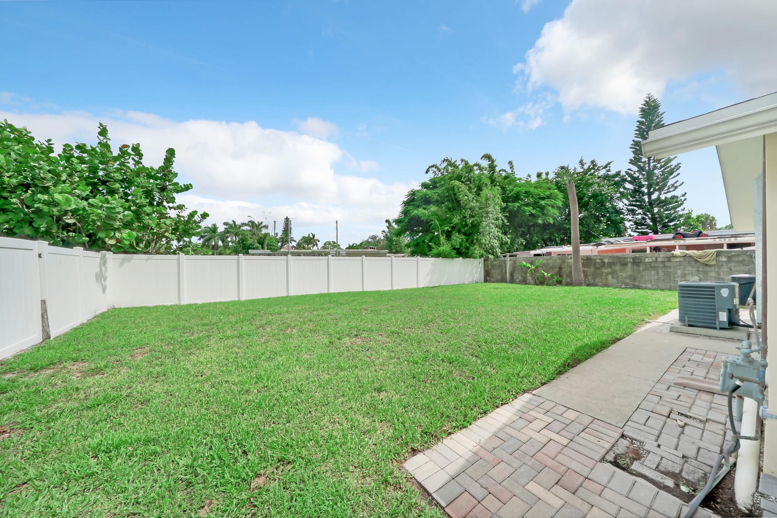 5271 Wallis Road, Royal Palm Estates, FL 33415 photo 16