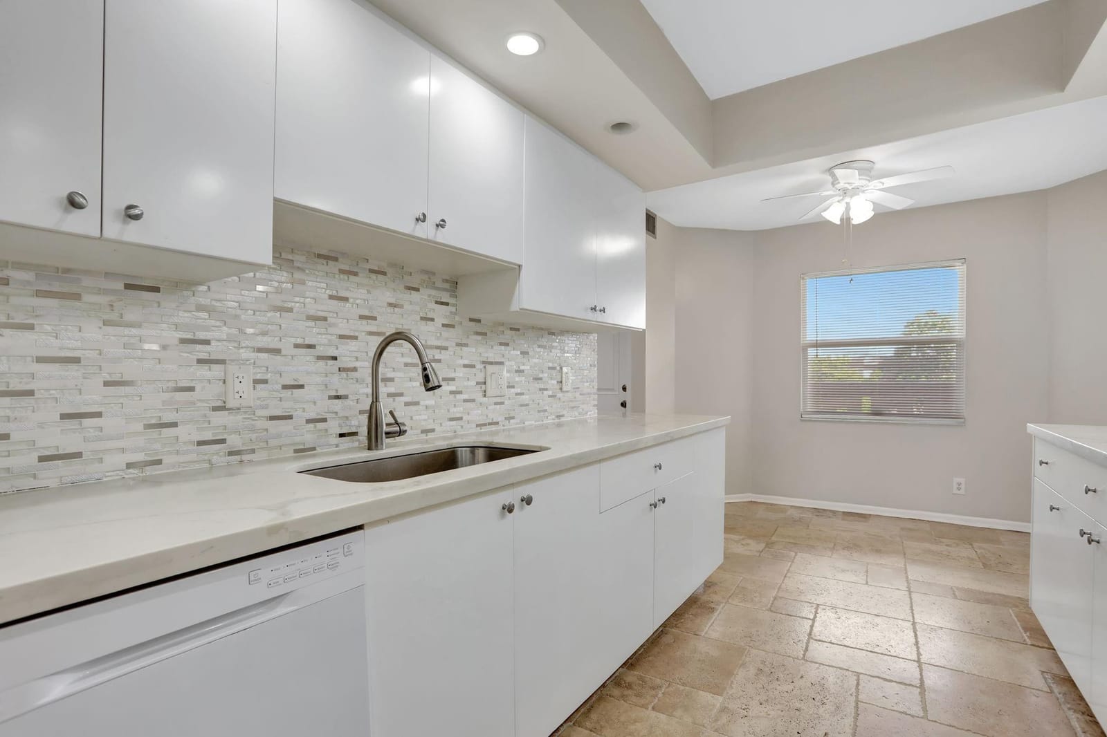 1602 Abaco Drive D4 — photo 3