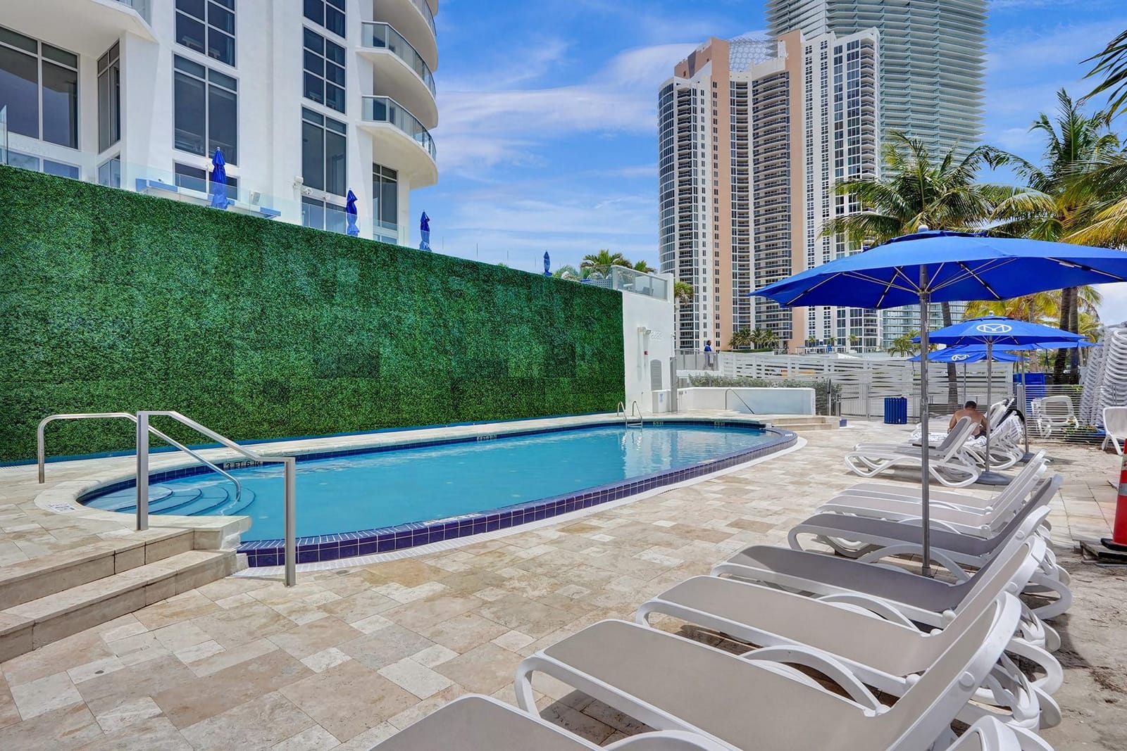 18683 Collins Avenue 1404 — photo 7