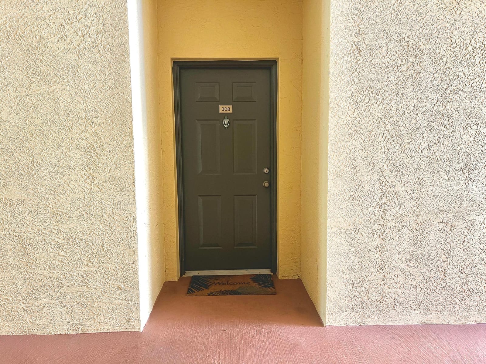 6511 Emerald Dunes Drive 308, West Palm Beach, FL 33411 photo 2