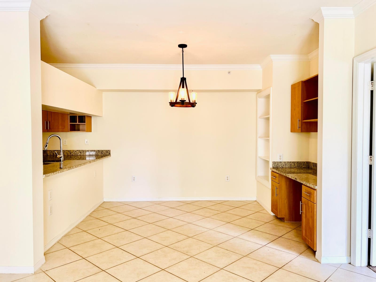 6511 Emerald Dunes Drive 308, West Palm Beach, FL 33411 photo 12