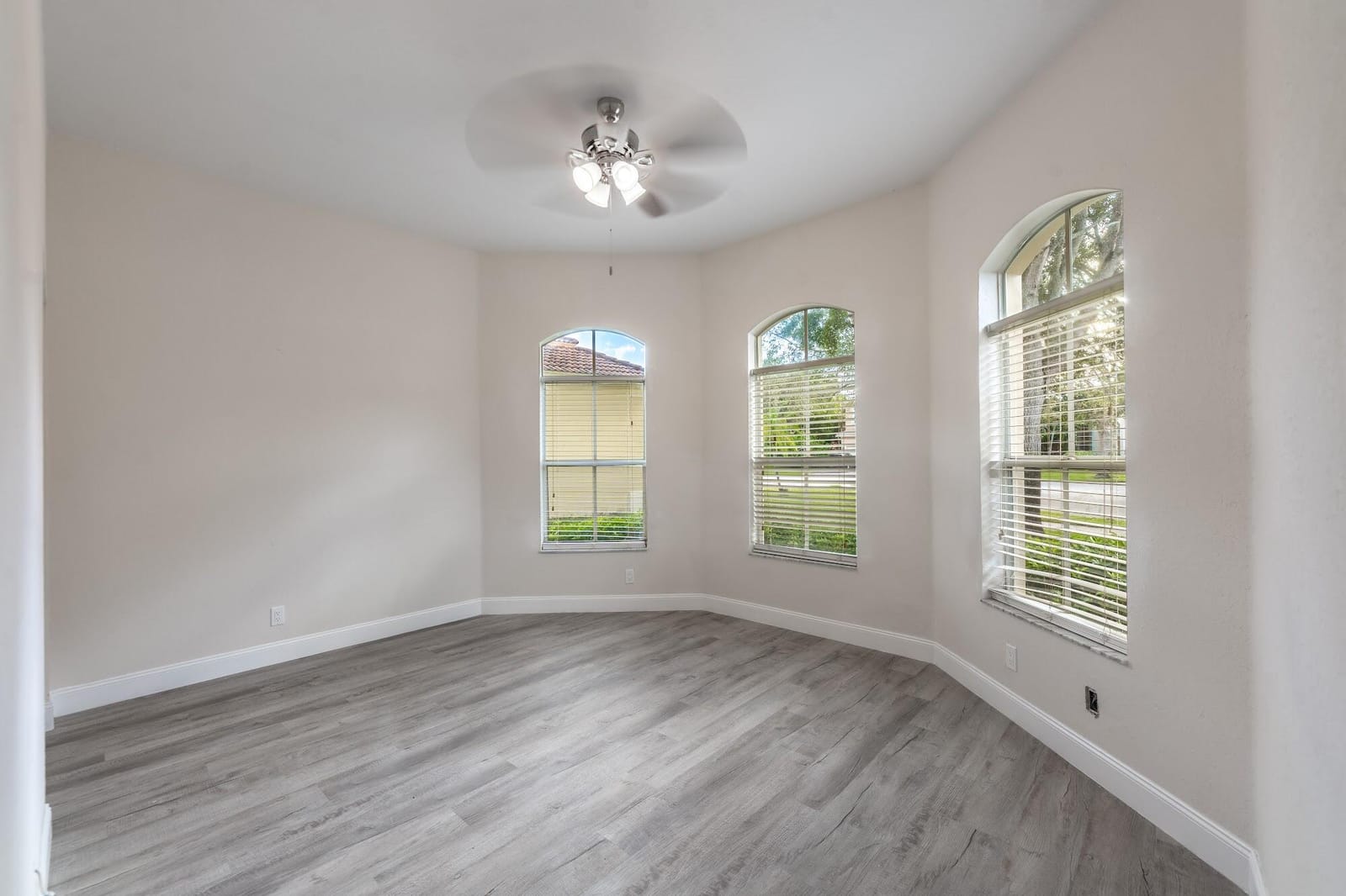 5761 Spanish River Road, Fort Pierce, FL 34951 photo 4