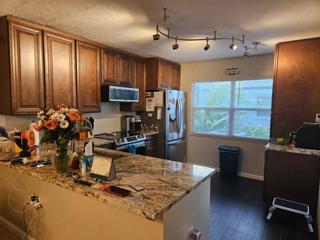 24 Bedford Court A, Royal Palm Beach, FL 33411