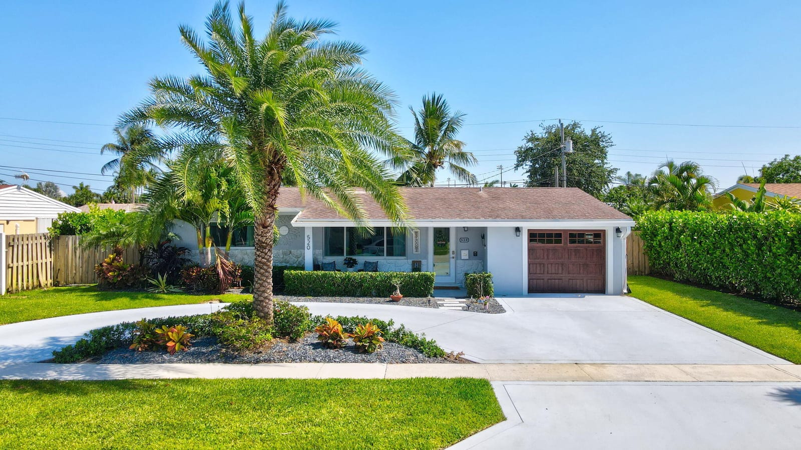 520 SE 3rd Court, Deerfield Beach, FL 33441 photo 2