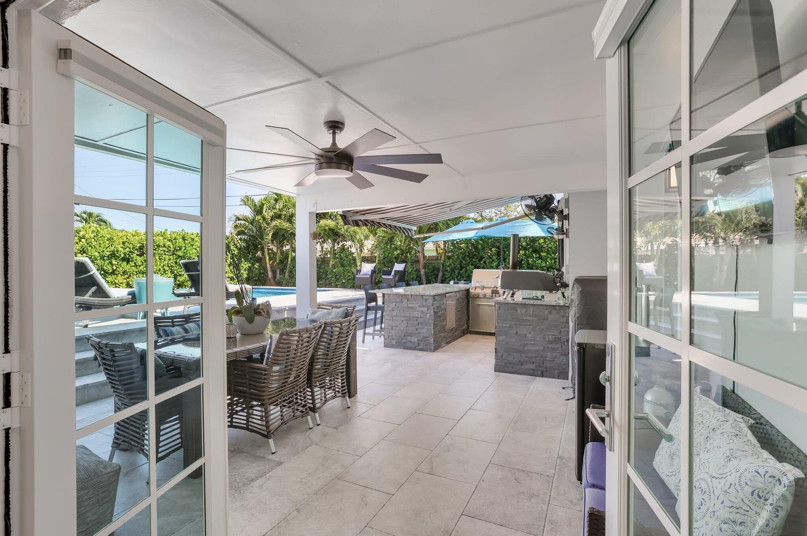 520 SE 3rd Court, Deerfield Beach, FL 33441 photo 13