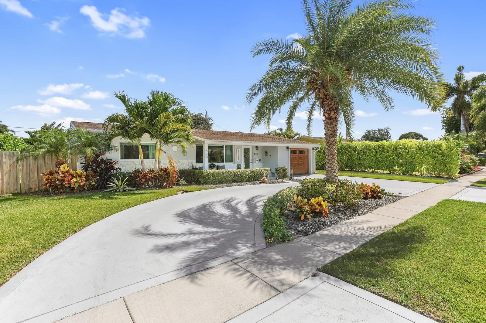 520 SE 3rd Court, Deerfield Beach, FL 33441 photo 3