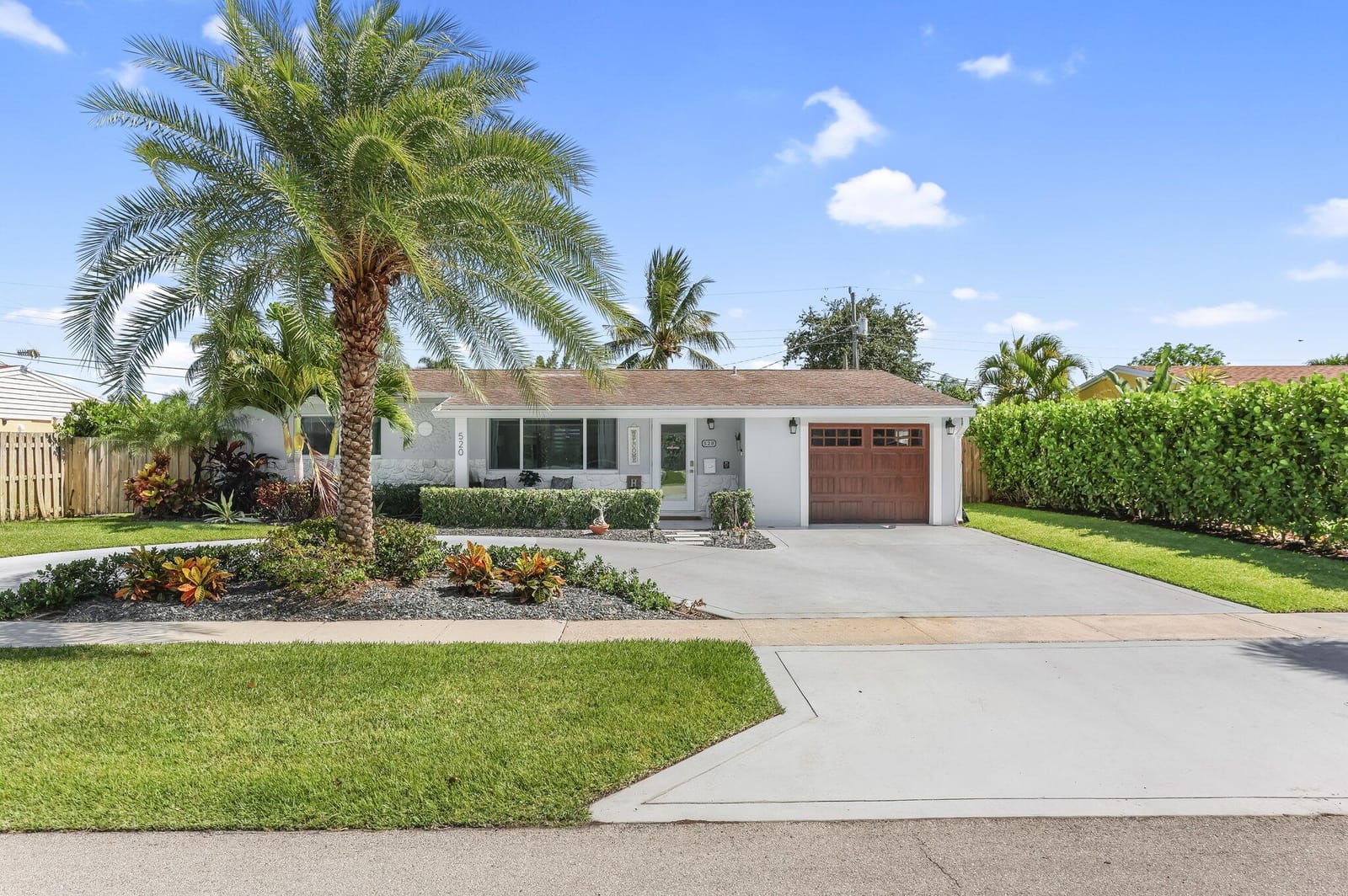 520 SE 3rd Court, Deerfield Beach, FL 33441 photo 4