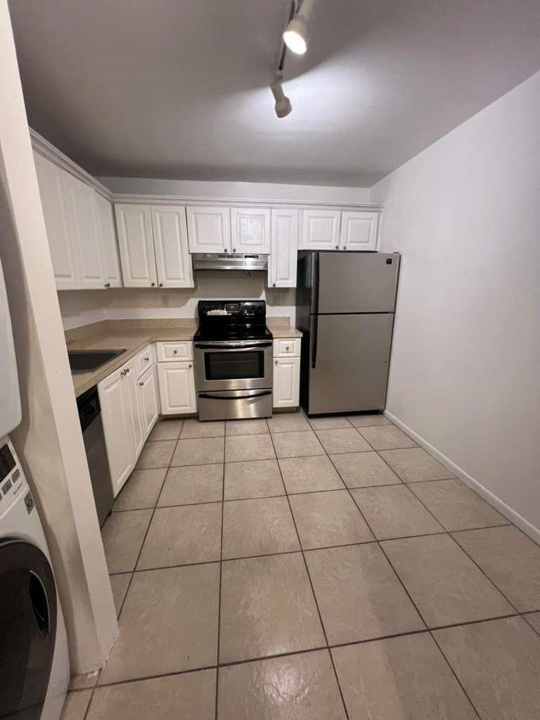 721 N Pine Island Road 207 — photo 2