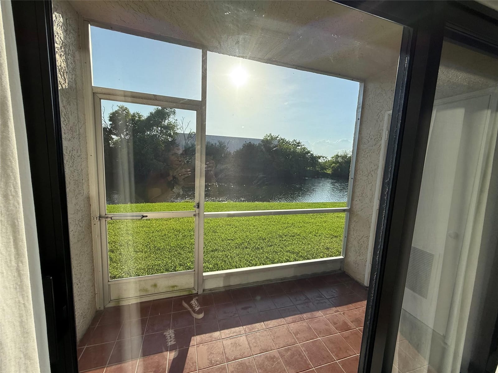 5560 Lakeside Drive 105, Margate, FL 33063 photo 11