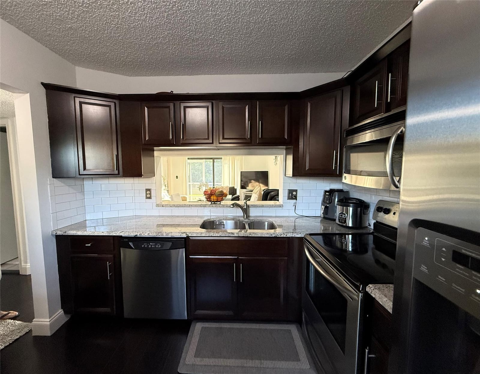 5560 Lakeside Drive 105, Margate, FL 33063 photo 3