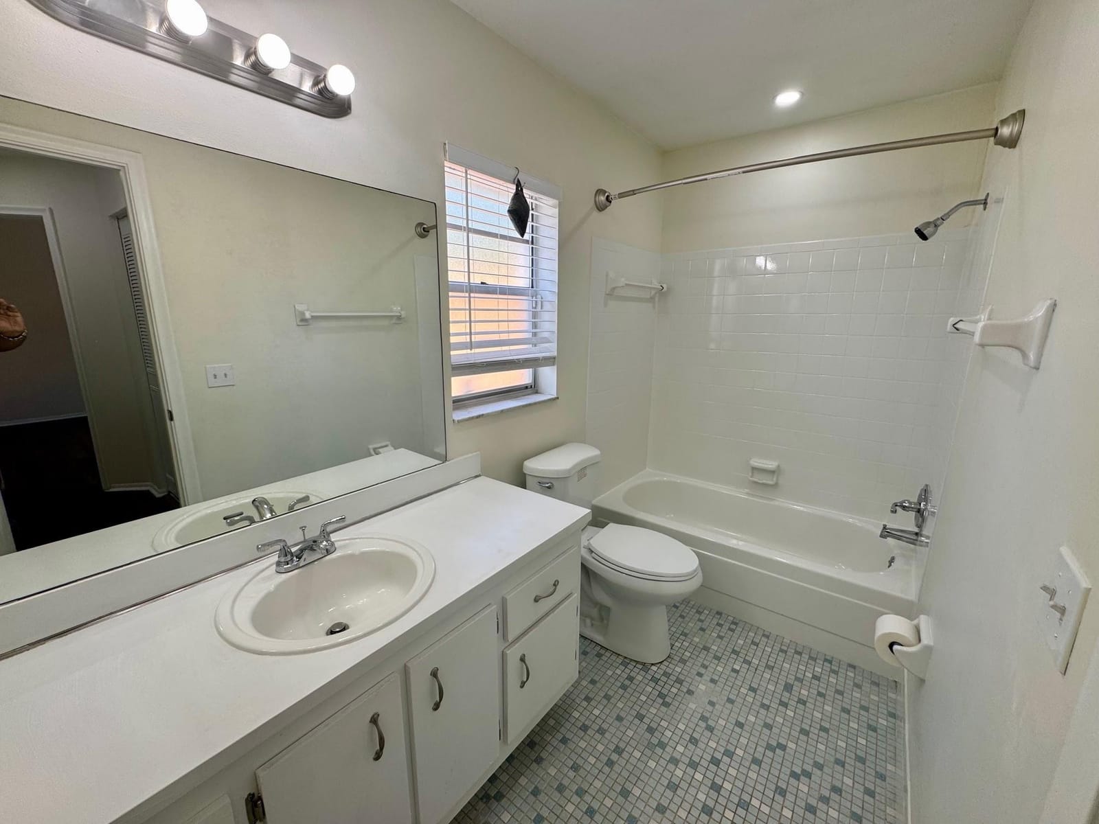 8100 NW 44th Court, Lauderhill, FL 33351 photo 17