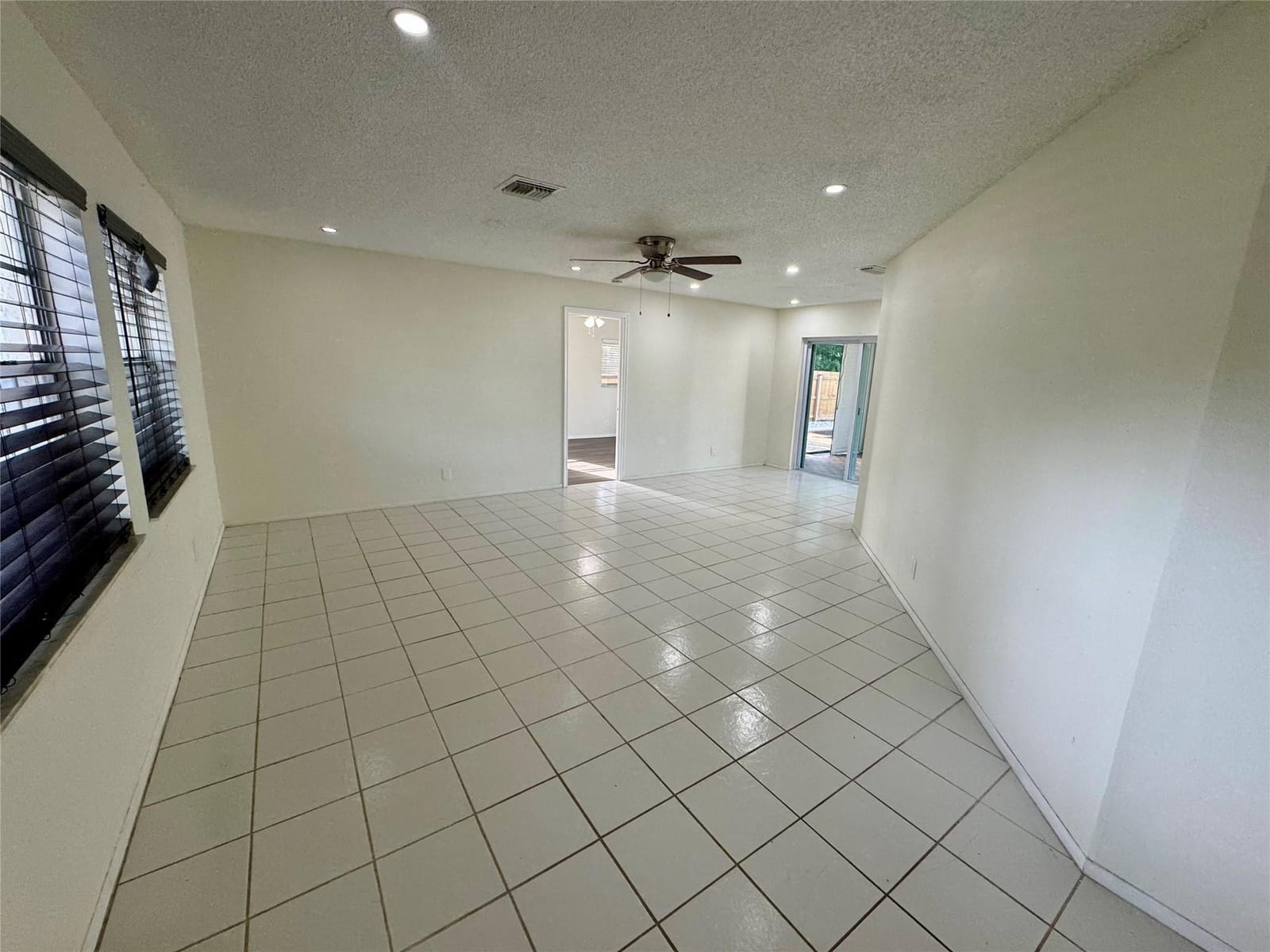 8100 NW 44th Court — photo 5