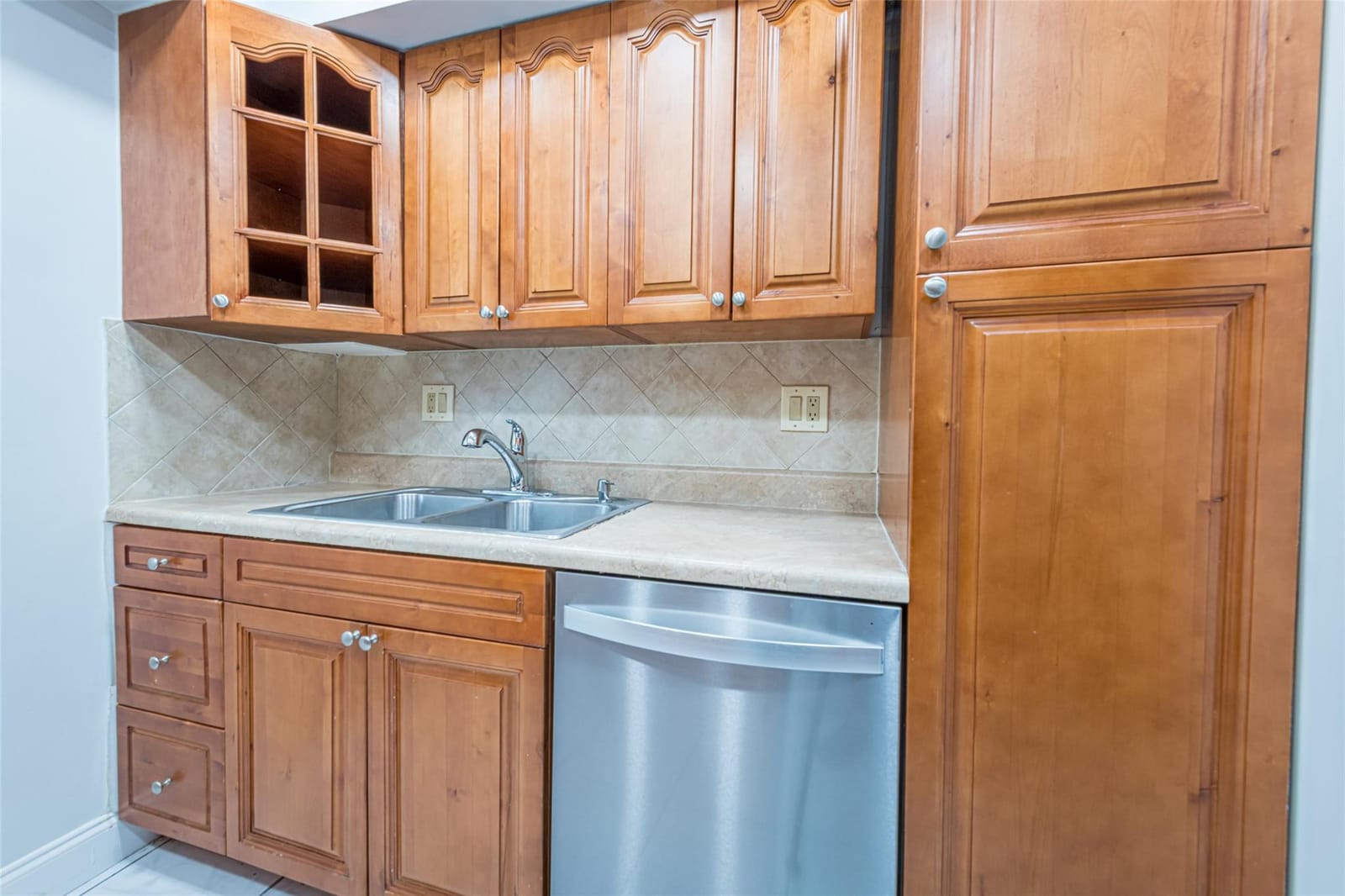 3541 NW 95th Terrace 201 — photo 5