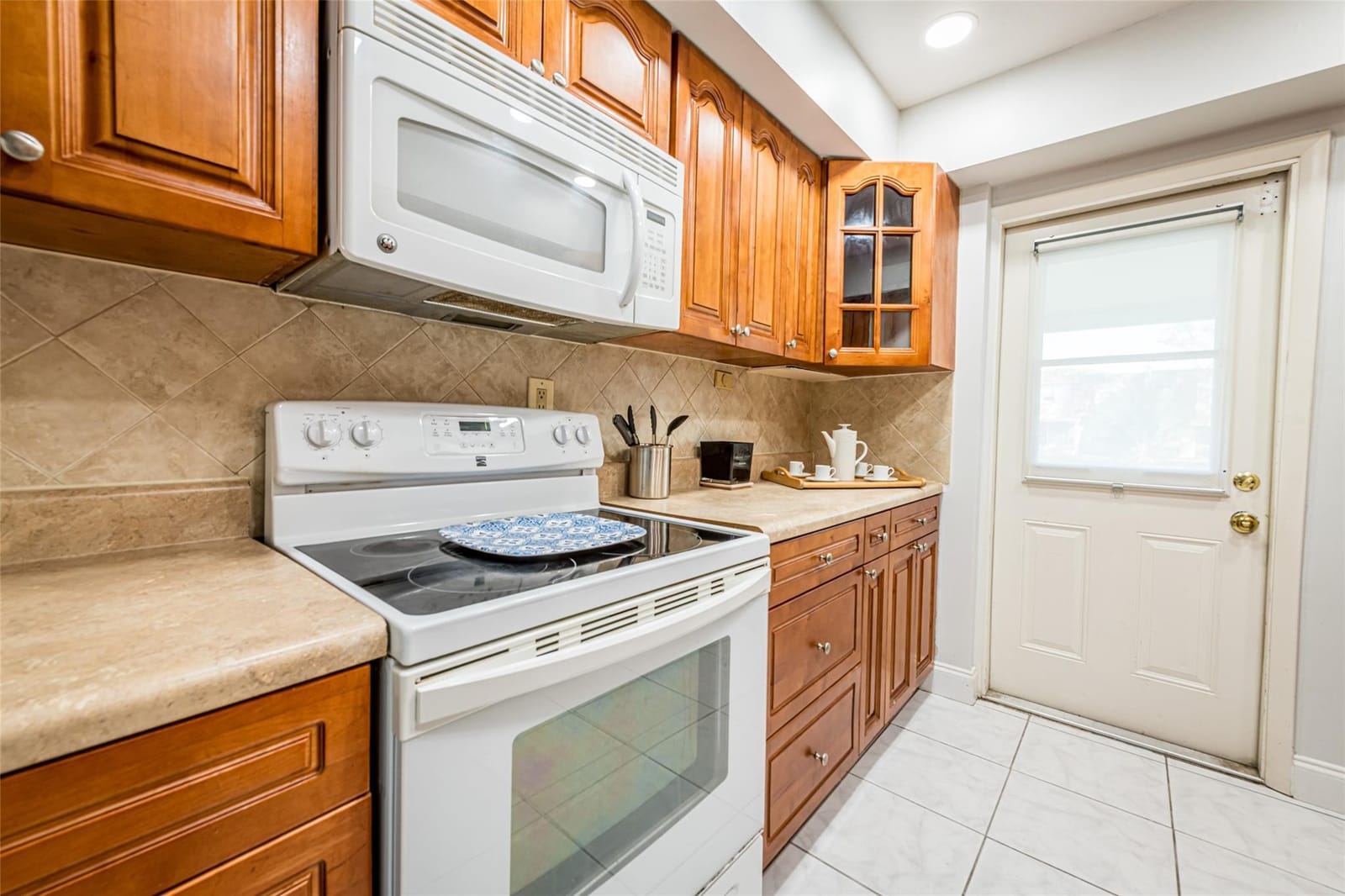 3541 NW 95th Terrace 201 — photo 6