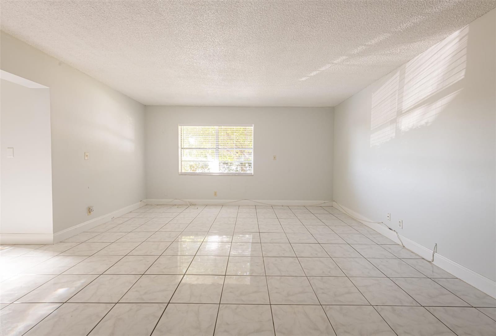 3541 NW 95th Terrace 201 — photo 8