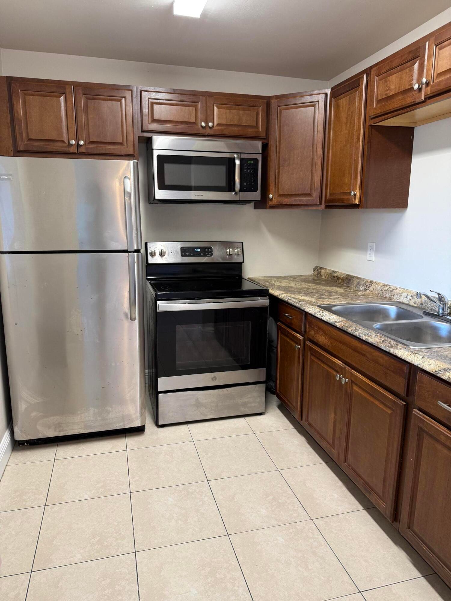 700 Village Green Court 320 — photo 2
