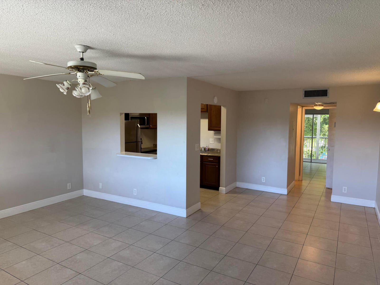 700 Village Green Court 320 — photo 3