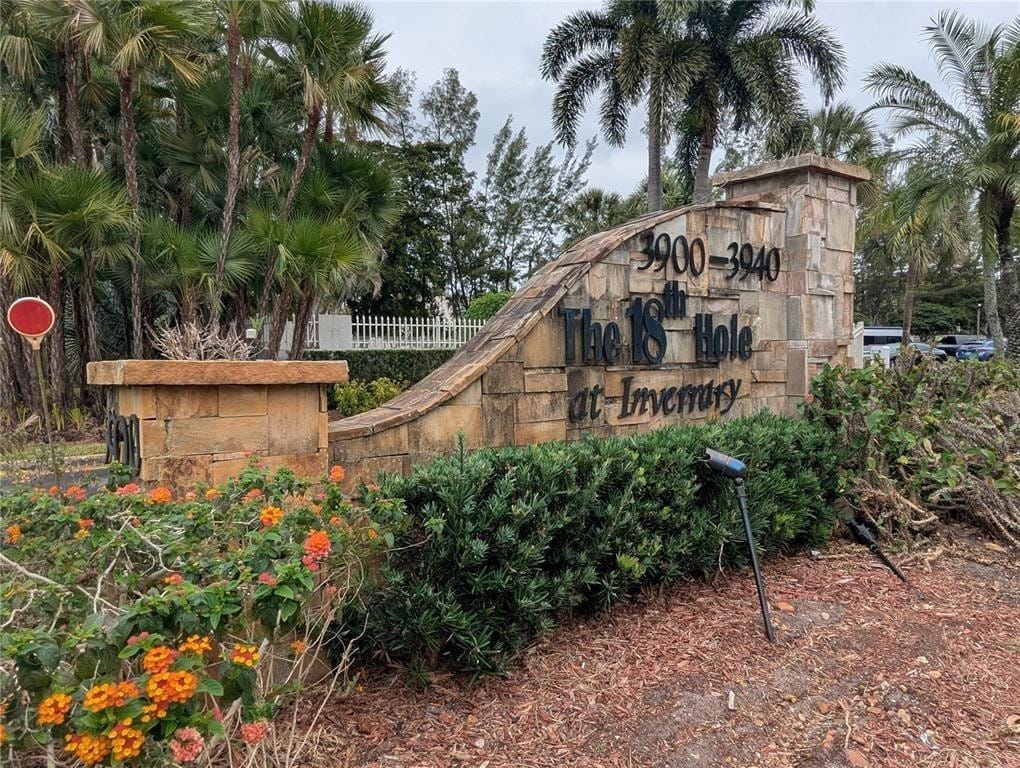 3910 Inverrary Boulevard 207B, Lauderhill, FL 33319