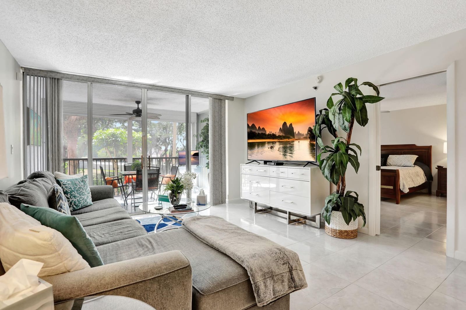 3910 Inverrary Boulevard 207B, Lauderhill, FL 33319 photo 5