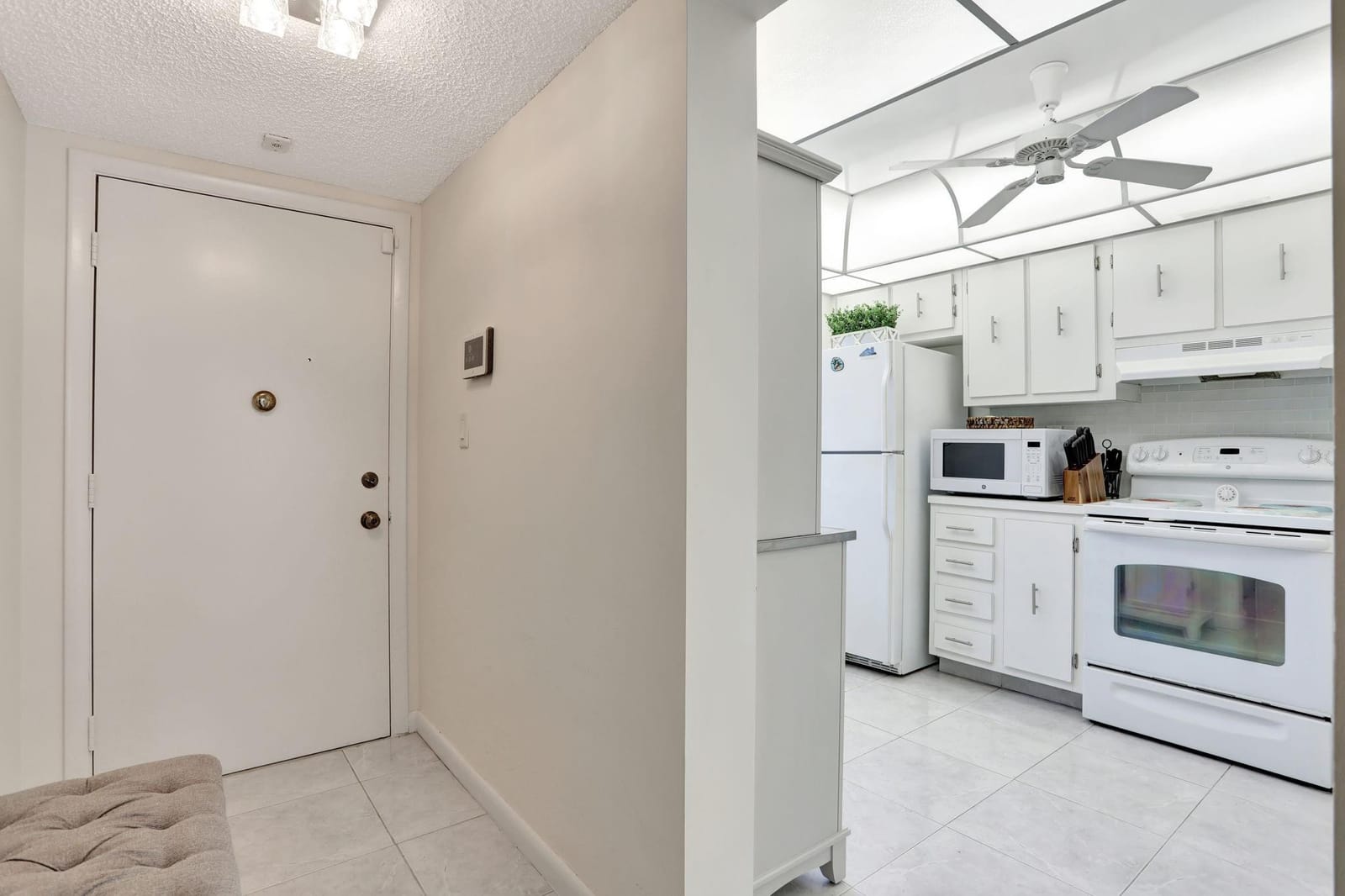 3910 Inverrary Boulevard 207B, Lauderhill, FL 33319 photo 10