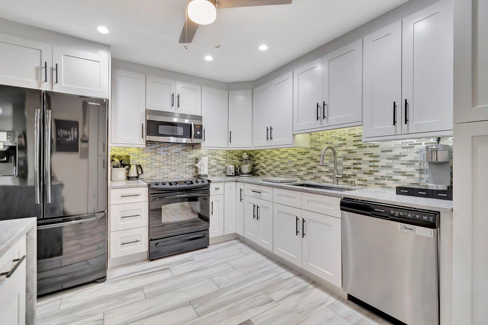 8051 Ambach Way 25-B, Hypoluxo, FL 33462 photo 4