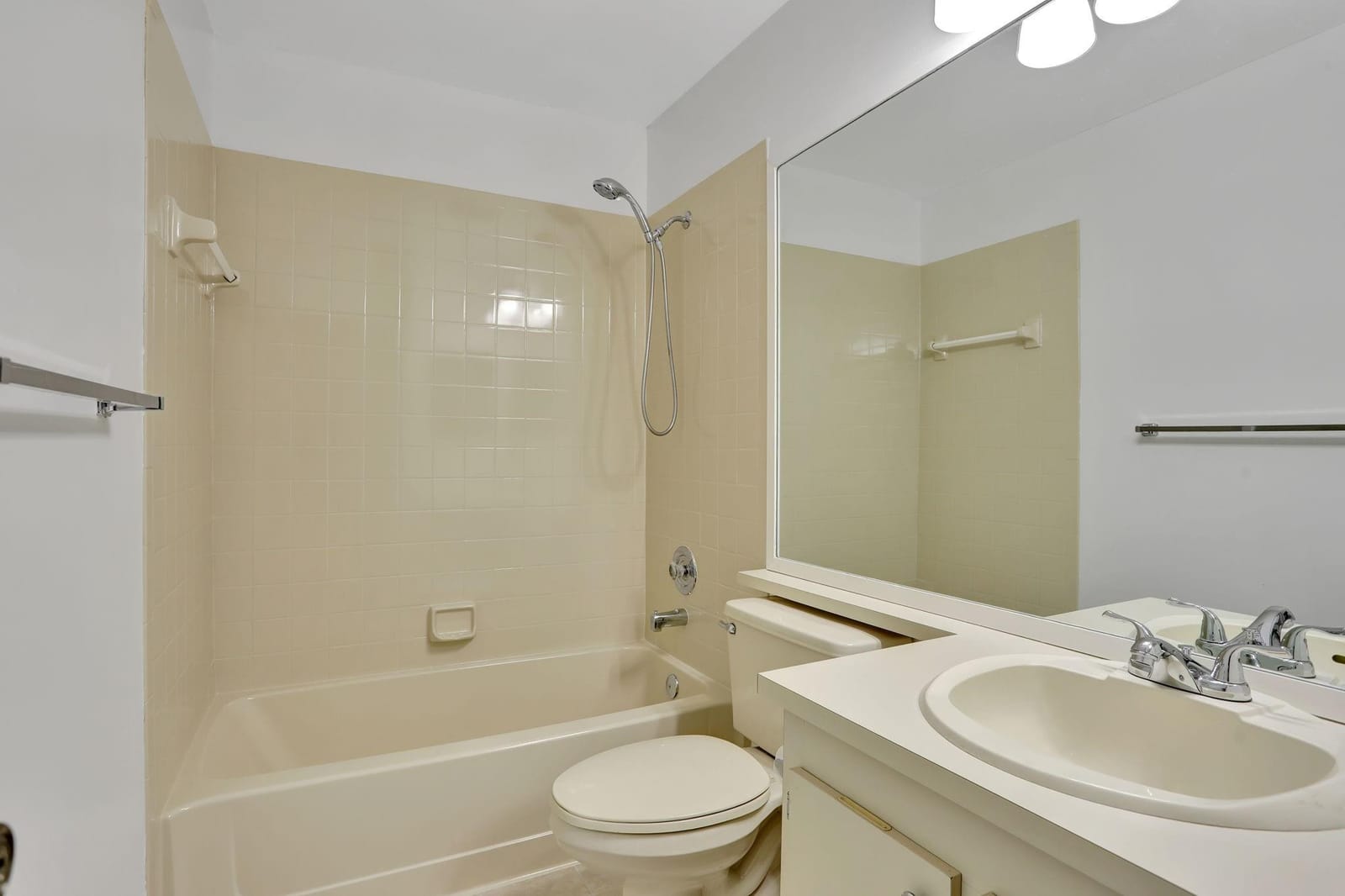 7084 Woodmont Avenue, Tamarac, FL 33321 photo 19