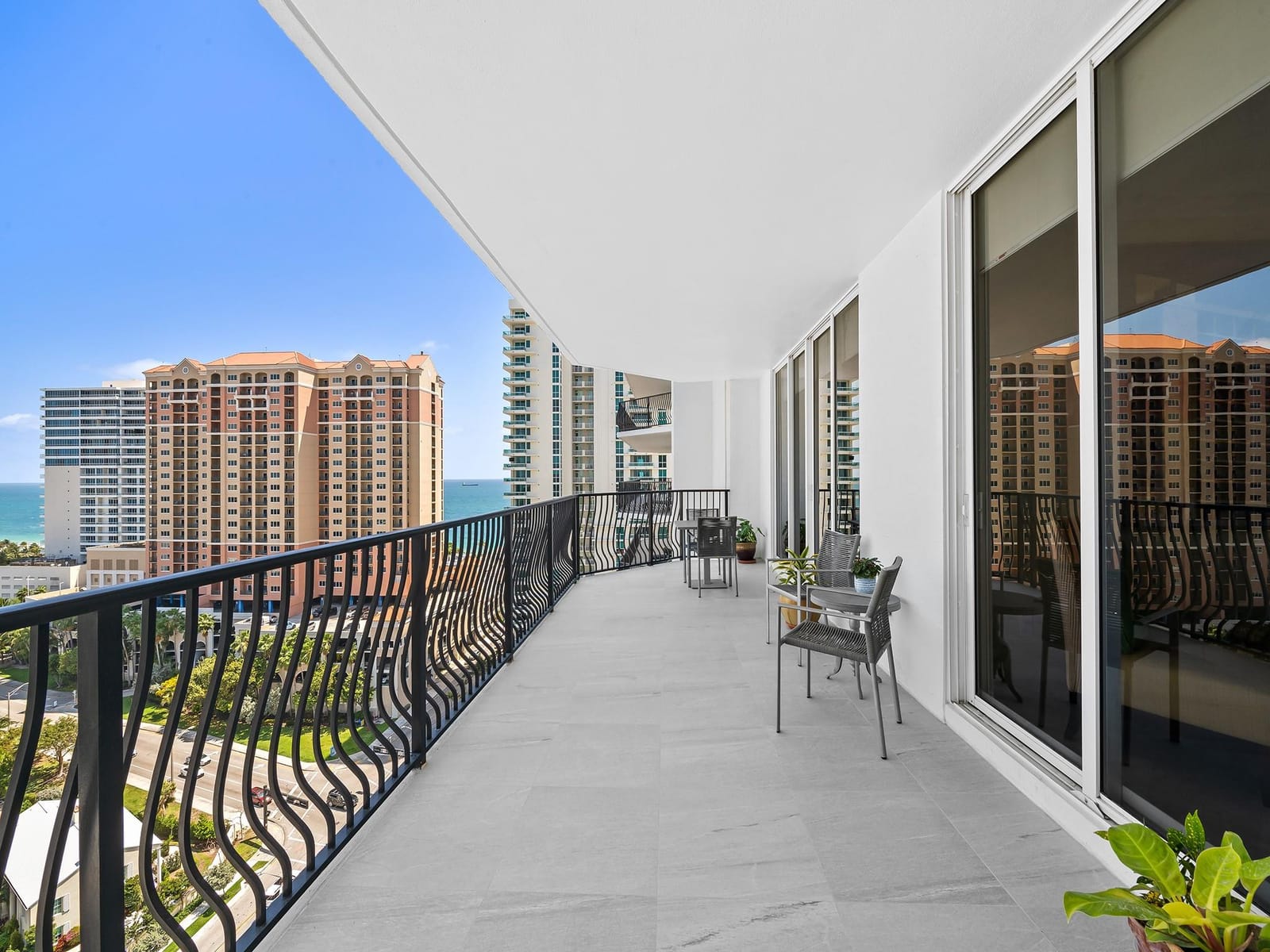 100 S Birch Road 1803 — photo 12