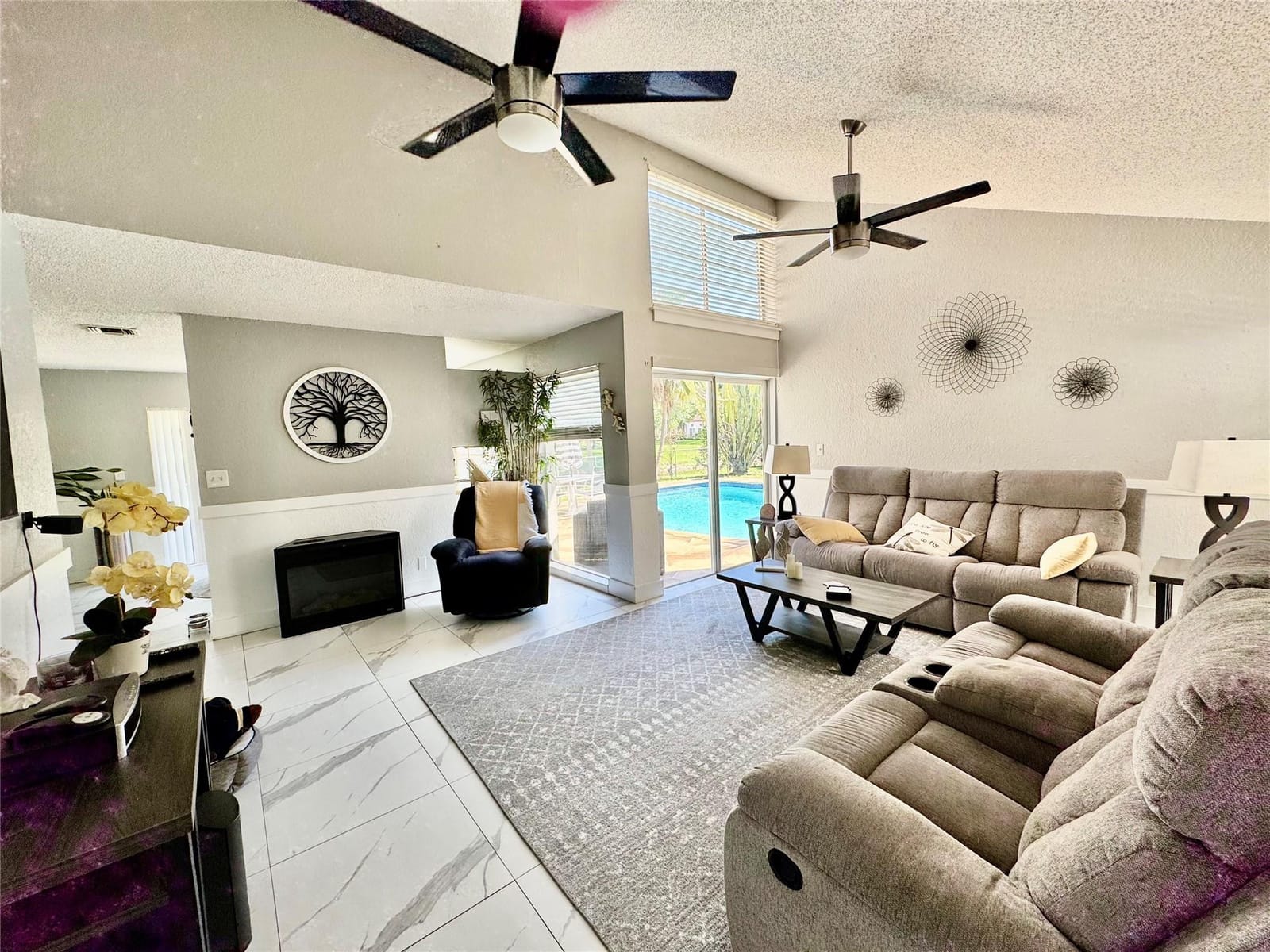 1167 NW 90th Lane — photo 4