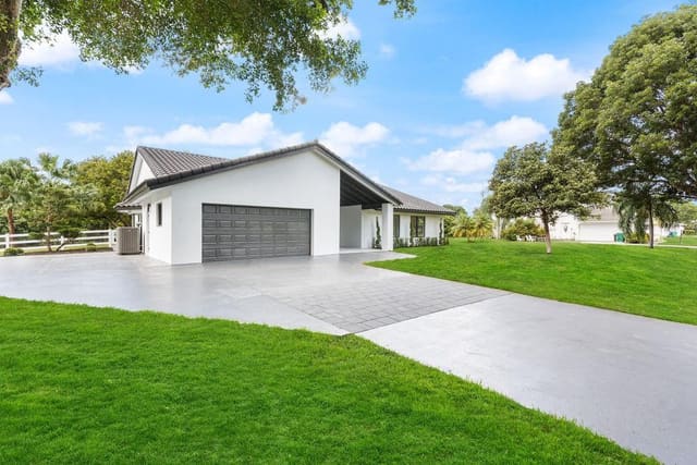 5811 SW 164th Terrace, sold in Green Meadows, Southwest Ranches, FL