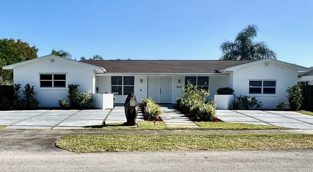 1930 NE 211th Street, sold in Highland Gardens, Miami, FL